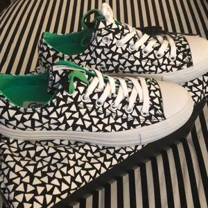 NWT Converse x Marimekko All-Star Low Sneakers